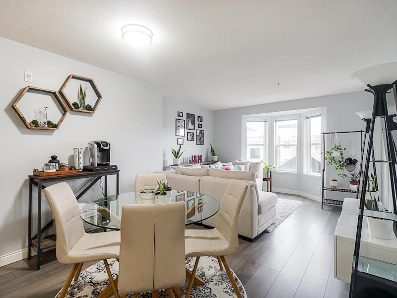 311 - 5488 198th Street, Langley BC V3A 1G2