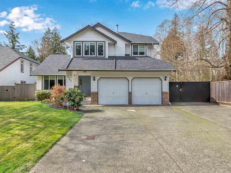 8089 165a Street, Surrey BC V4N 0H5