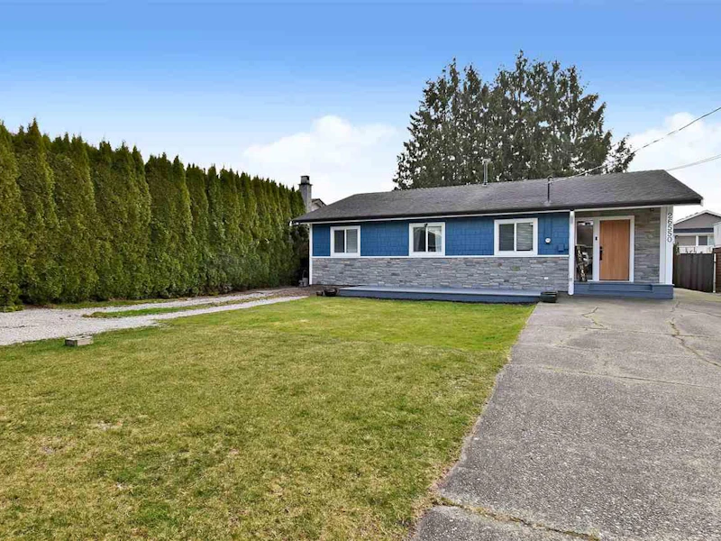26550 28b Avenue, Langley BC V4W 3B2