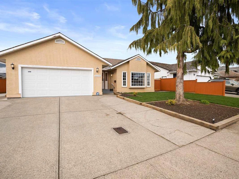 32293 Nakusp Drive, Abbotsford BC V2T 5C6