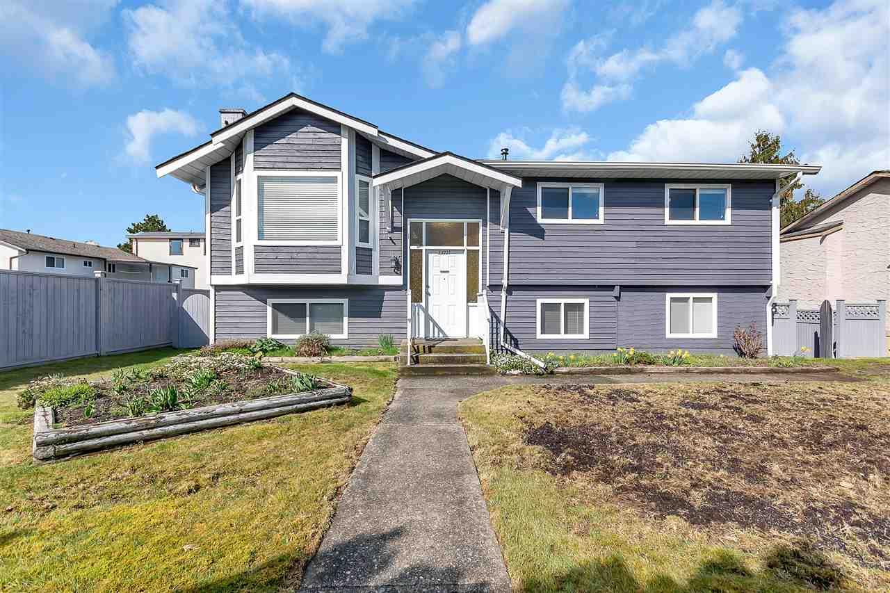 13231 64 Avenue, Surrey, BC, V3W 1Y1