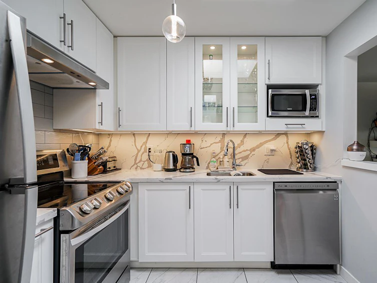 304-10675 138a Street, Surrey, BC, V3T 4L2
