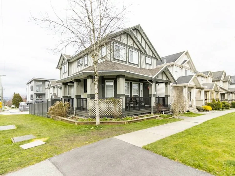 14805 59a Avenue, Surrey, BC, V3S 2W6
