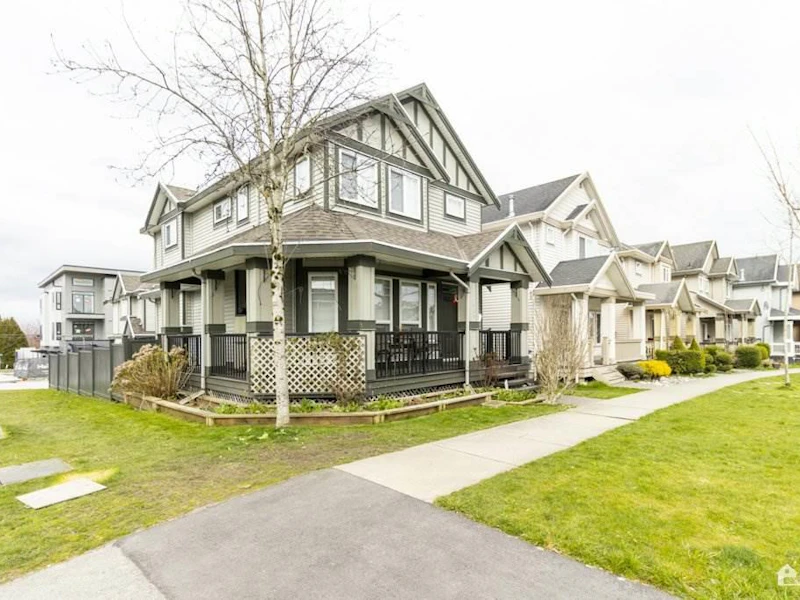 14805 59a Avenue, Surrey BC V3S 2W6