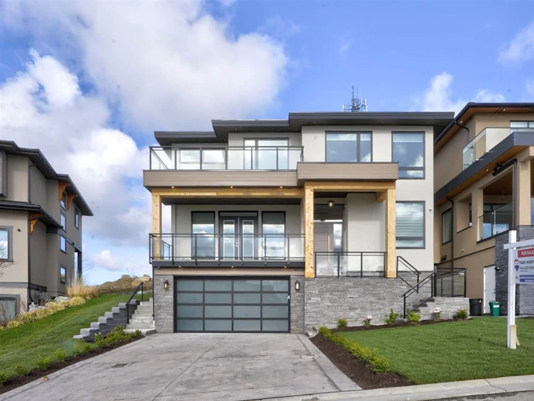 2715 Montana Place, Abbotsford, BC, V3G 0G8