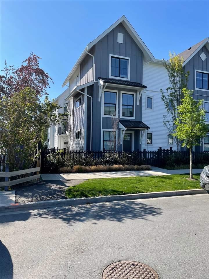 10-5945 176a Street, Surrey, BC, V3S 0A2