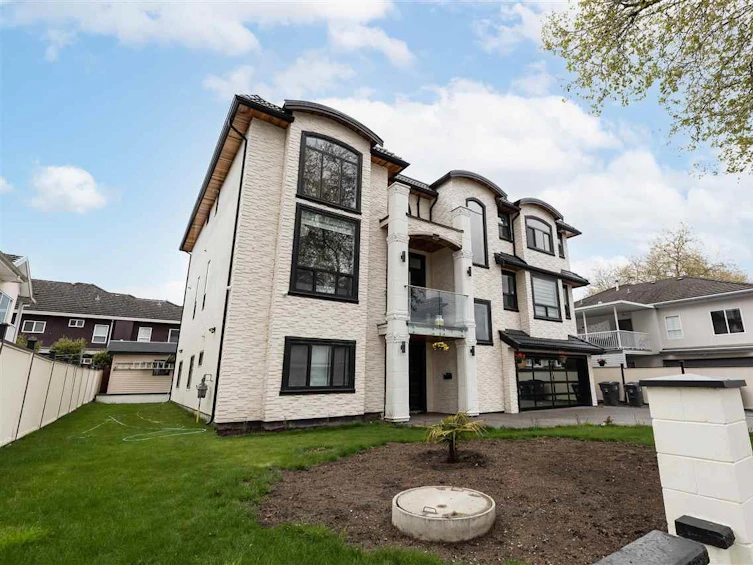 9123 124 Street, Surrey, BC, V3V 6N1