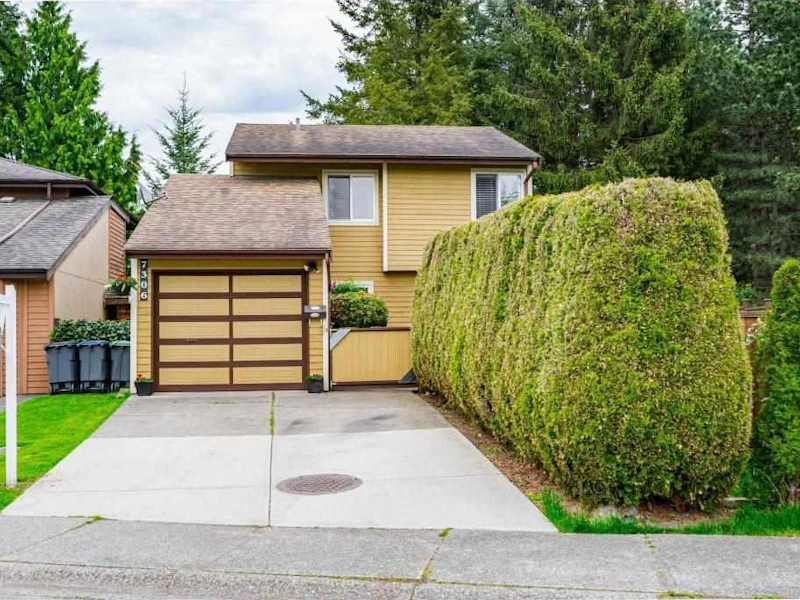 7306 Parkwood Drive, Surrey BC V3W 7G5
