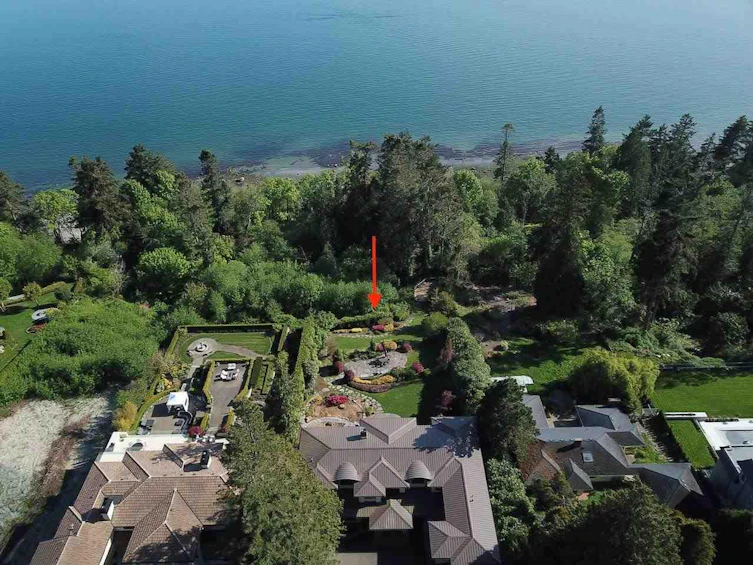 13720 Marine Drive, Surrey, BC, V4B 1A4