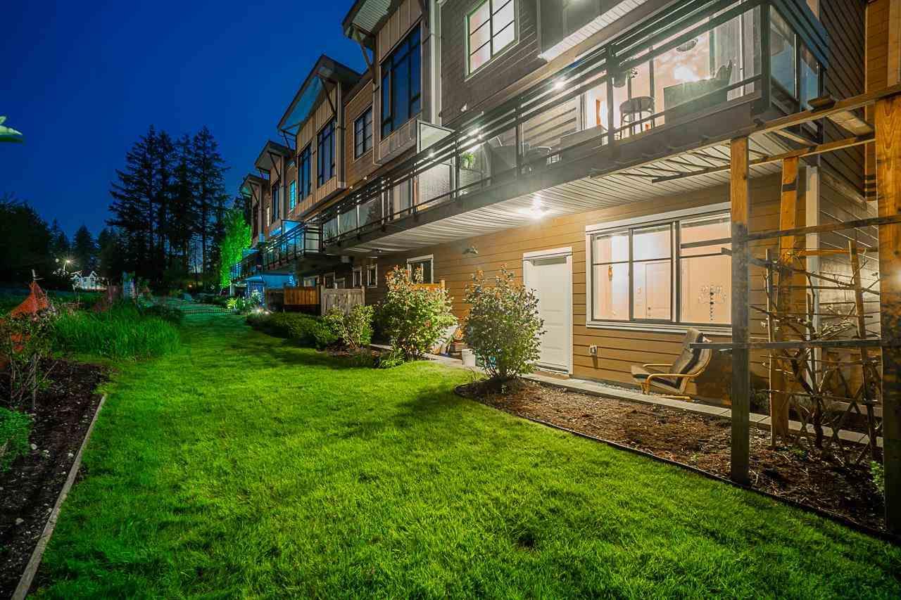 75-9989 East Barnston Drive, Surrey, BC, V4N 6N3