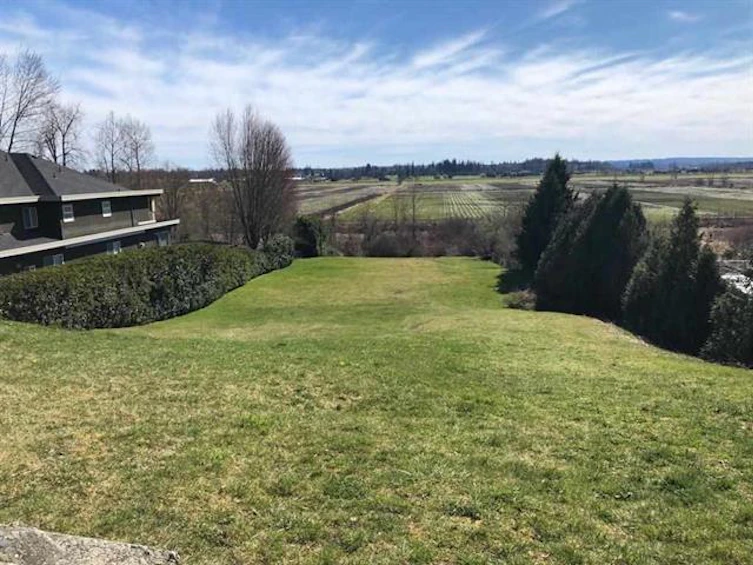 16592 77 Avenue, Surrey, BC, V4N 0L4