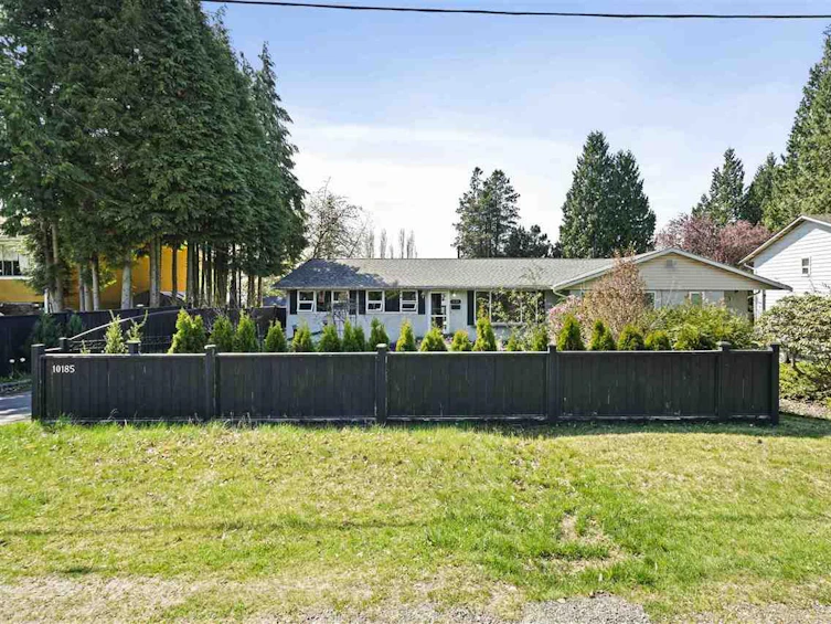 10185-10187 144a Street, Surrey, BC, V3R 3P7