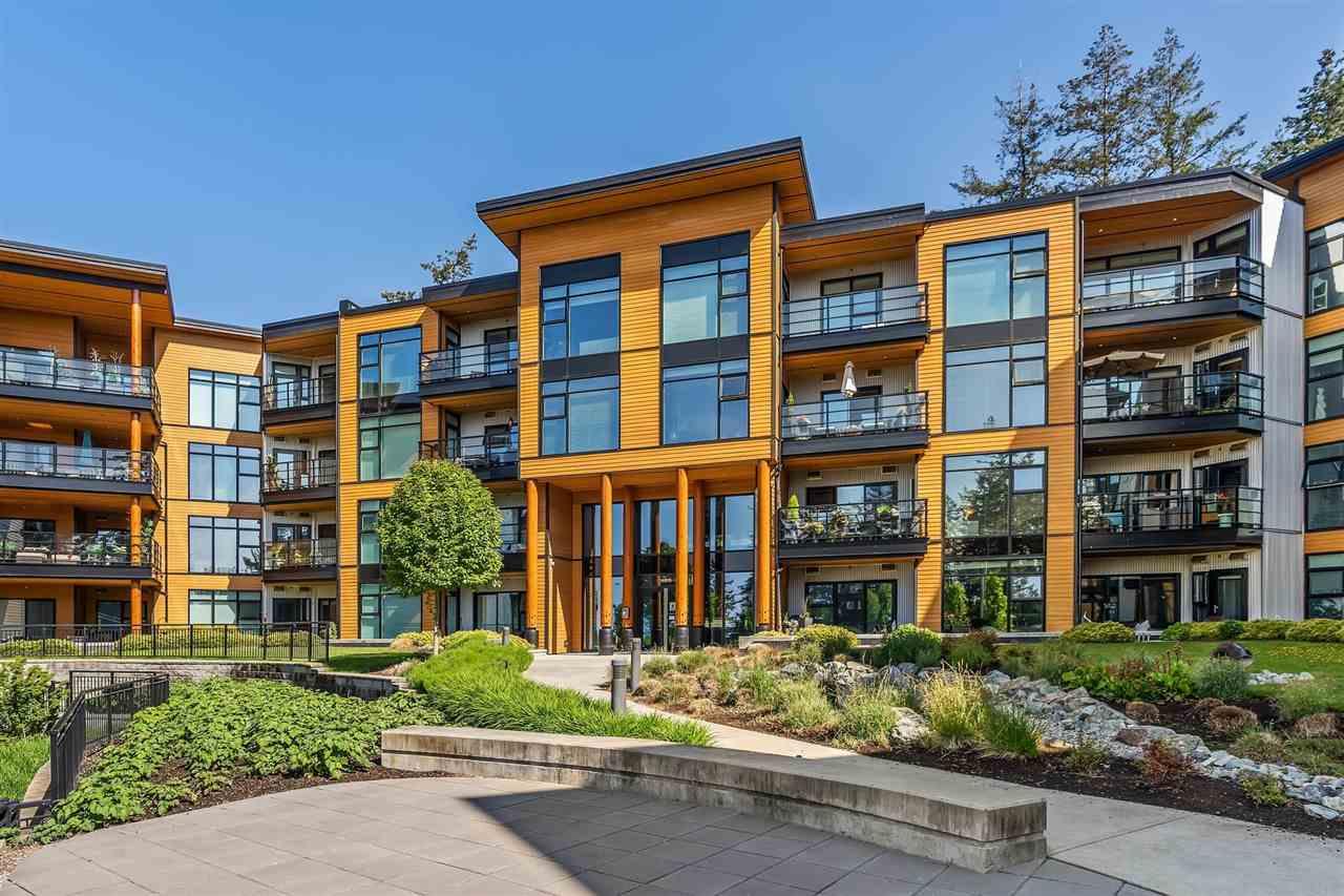 403-14855 Thrift Avenue, Surrey, BC, V4B 2J6