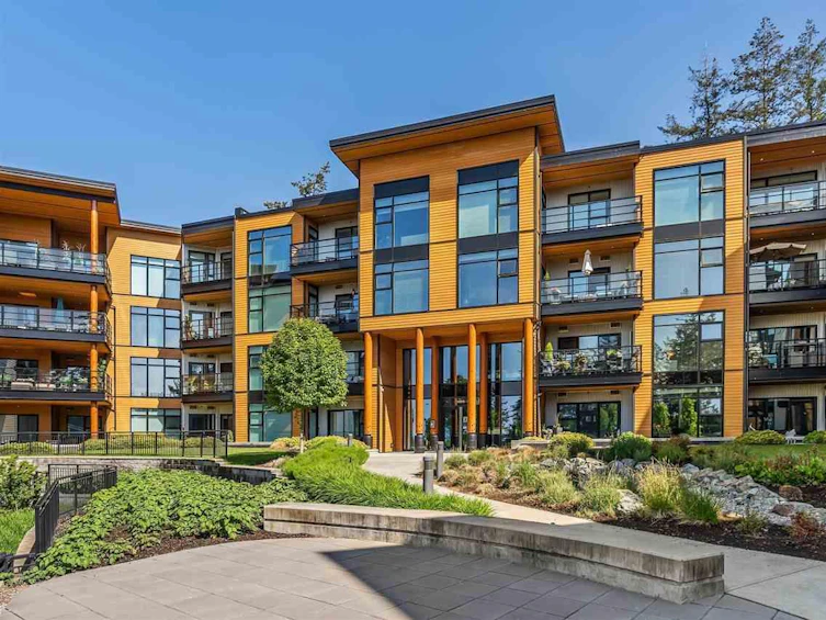 403-14855 Thrift Avenue, Surrey, BC, V4B 2J6