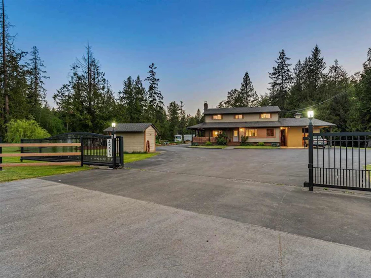 4575 192 Street, Surrey, BC, V3Z 1B1