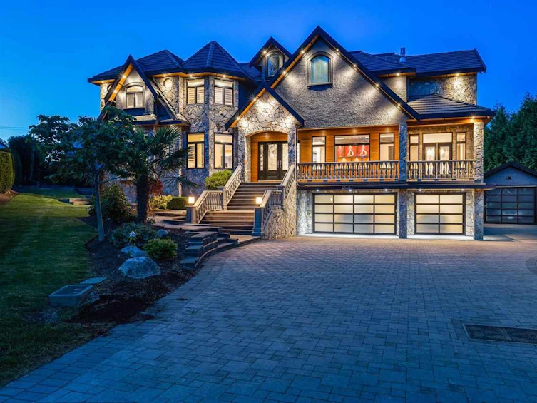5548 127 Street, Surrey, BC, V3X 3V1