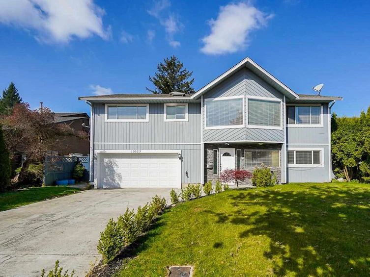 10023 156a Street, Surrey, BC, V4N 2S3