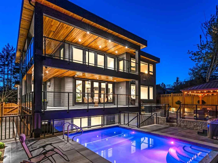 1038 Stevens Street, Surrey, BC, V4B 4X7