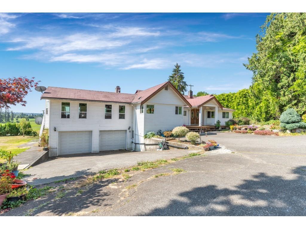 7714 216 Street, Langley, BC, V2Y 2S5