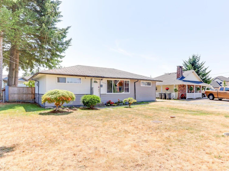 12224 85a Avenue, Surrey, BC, V3W 3H6