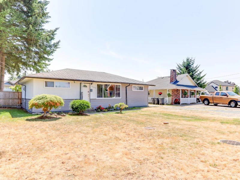 12224 85a Avenue, Surrey BC V3W 3H6
