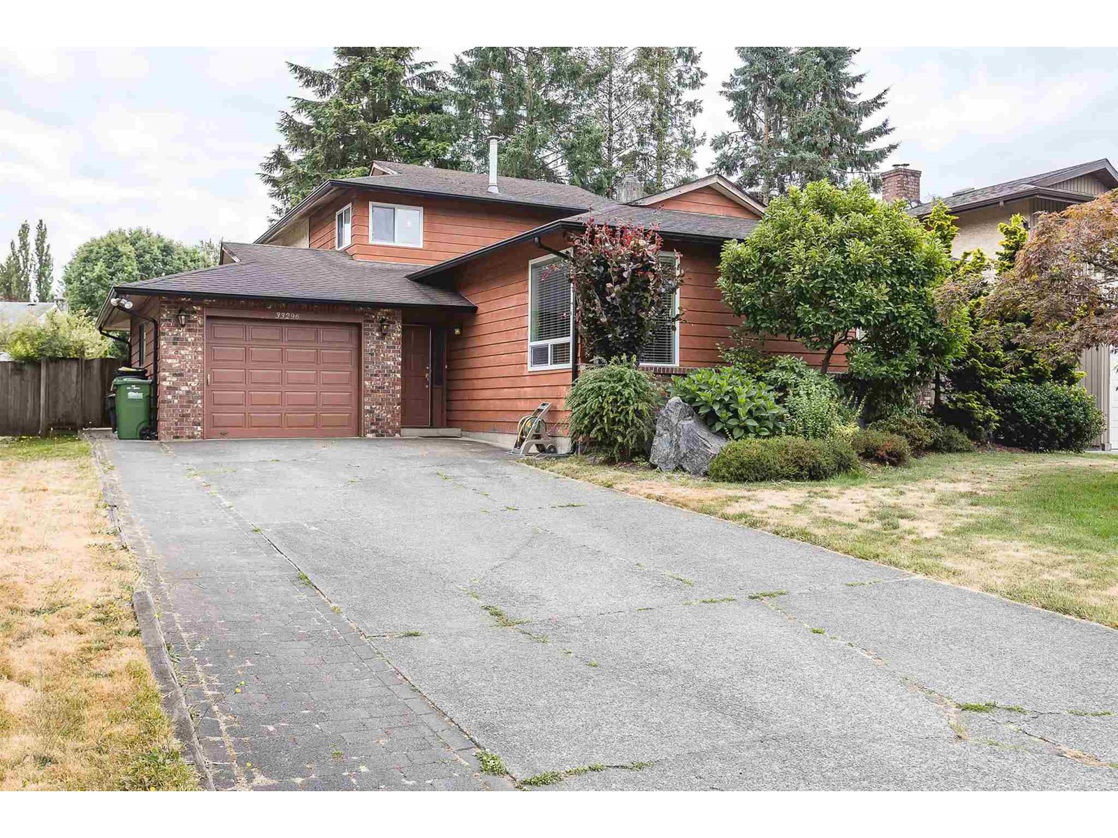 33296 Newlands Avenue, Abbotsford, BC, V2S 5Z2