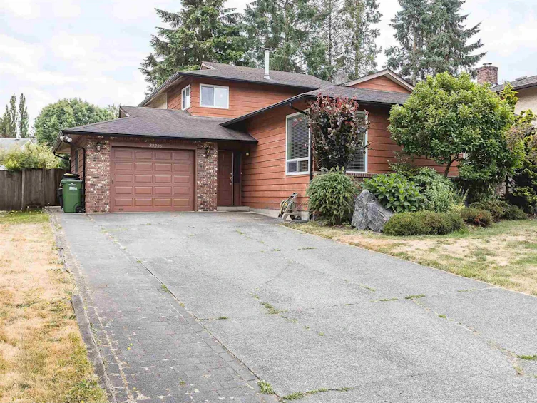 33296 Newlands Avenue, Abbotsford, BC, V2S 5Z2