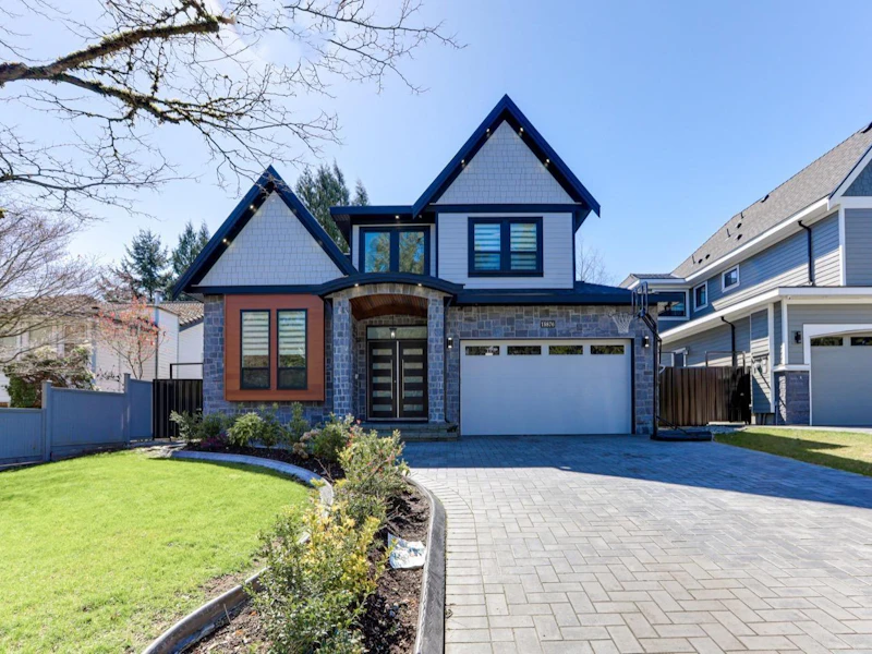 15876 101a Avenue, Surrey BC