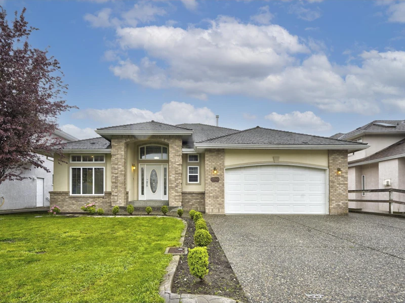 3543 Summit Drive, Abbotsford BC V2T 6S4