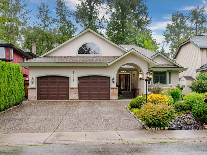 15777 106a Avenue, Surrey BC V4N 1K7
