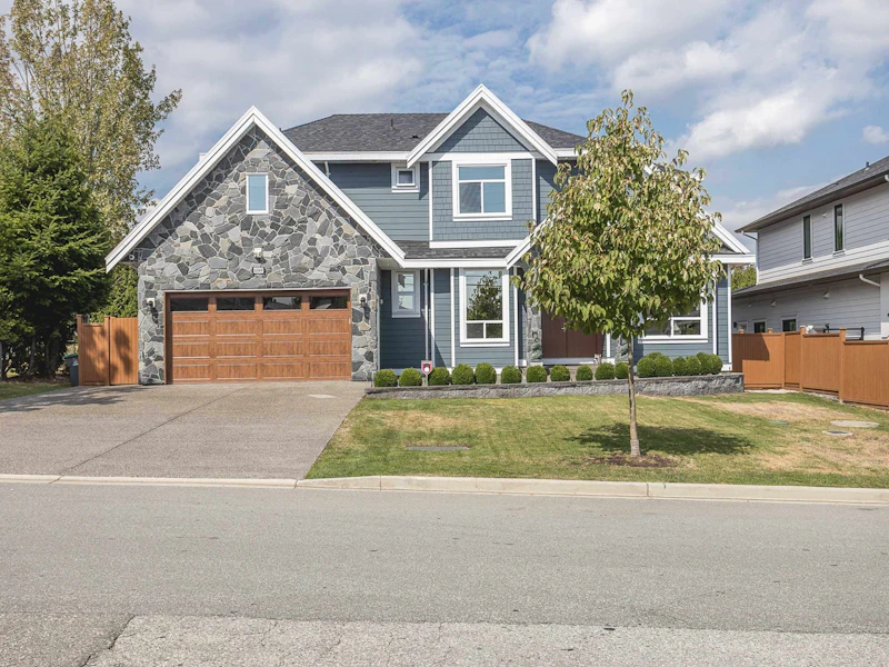 16049 90th Avenue, Surrey BC