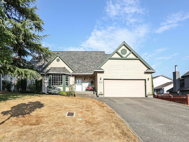 5680 184a Street, Surrey BC V3S 7E2
