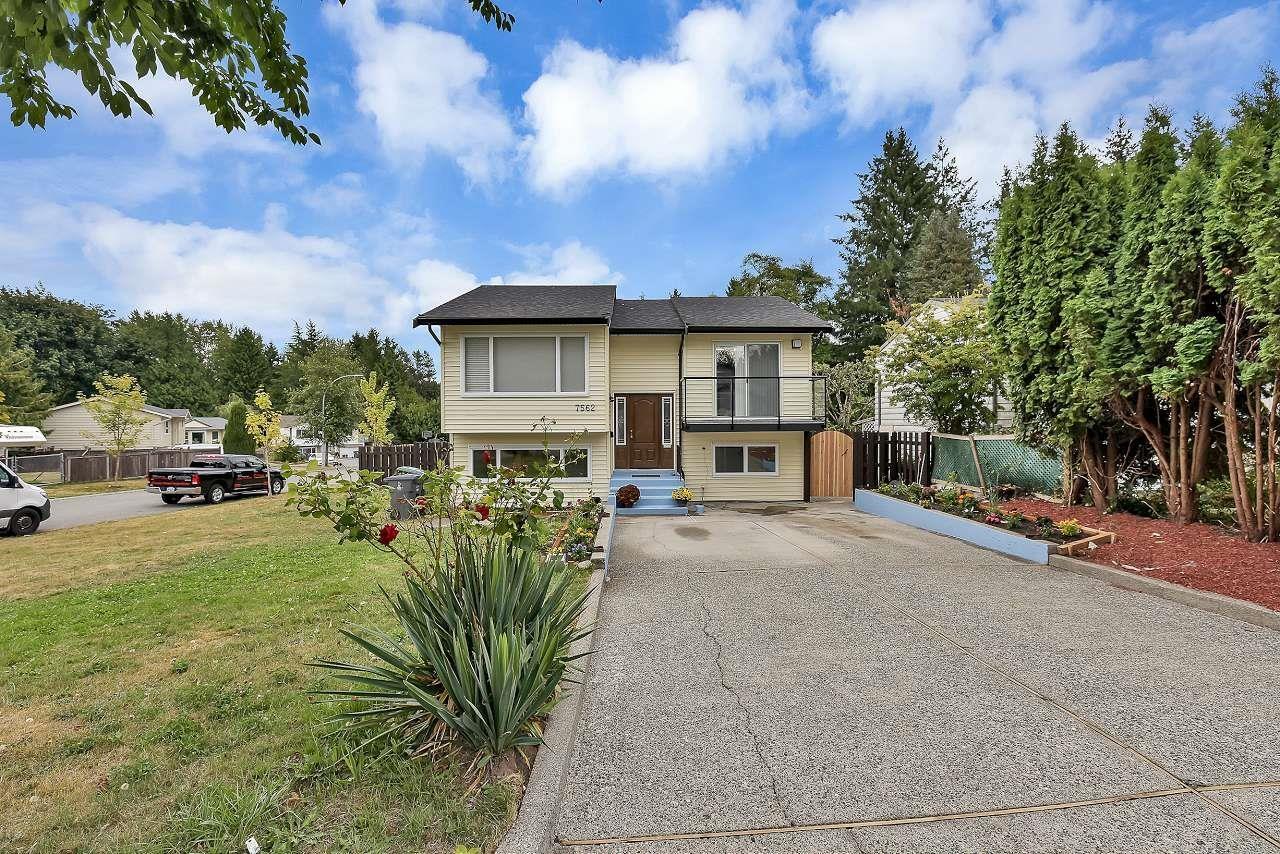 7562 142 Street, Surrey, BC, V3W 5N8