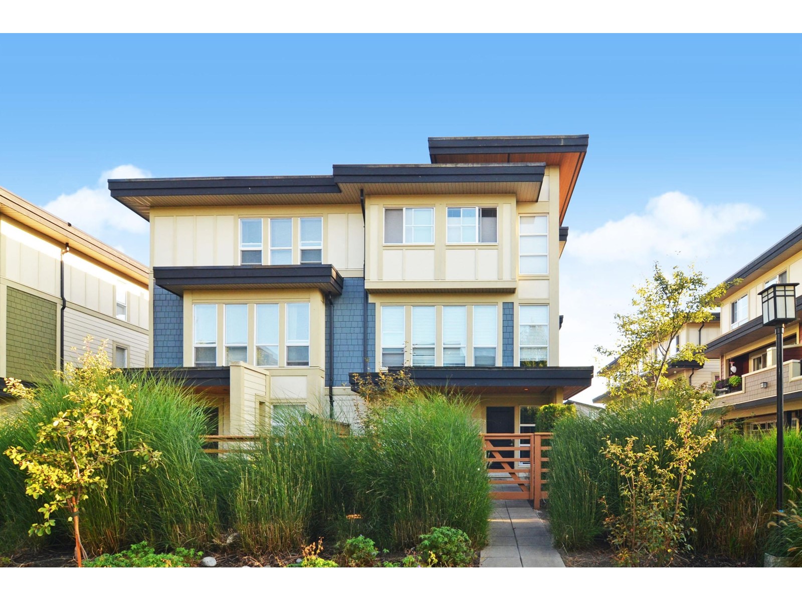 72-19477 72a Avenue, Surrey, BC, V4N 6M2