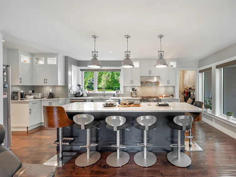 3070 Hillview Court, Surrey, BC, V3Z 0C3