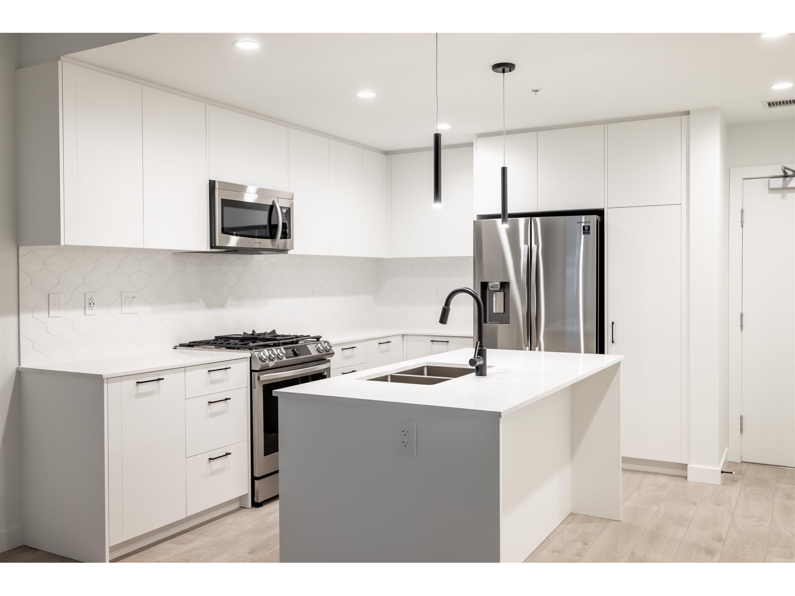 201-20018 83a Avenue, Langley, BC, V2Y 3P3