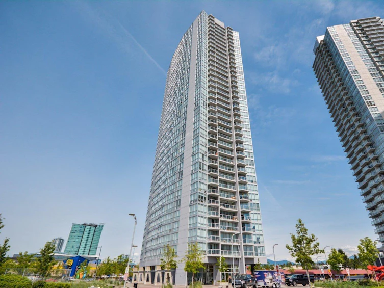 2107-13618 100 Avenue, Surrey, BC, V3T 0A8