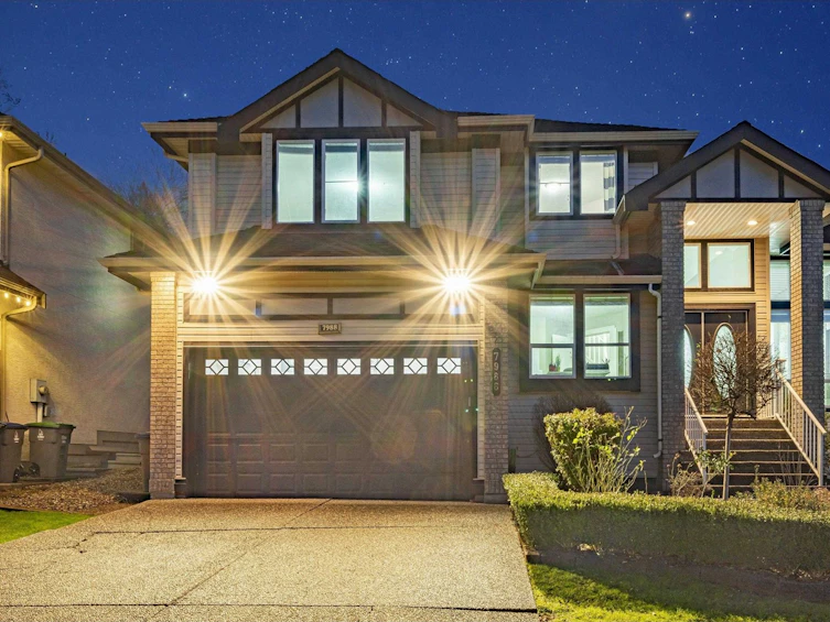 7988 Redtail Place, Surrey, BC, V3W 0N4