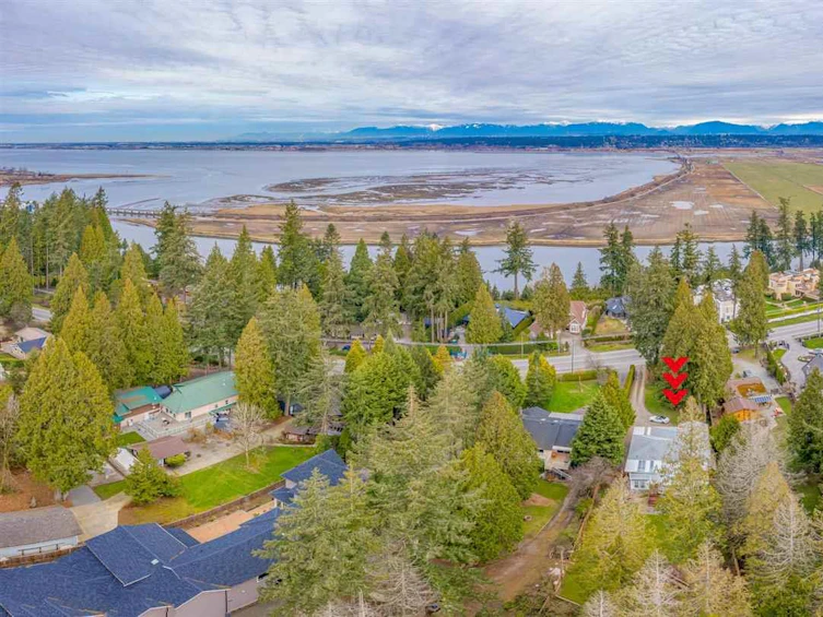 13126 Crescent Road, Surrey, BC, V4P 1J8
