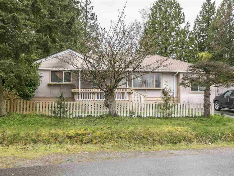 10307 155a Street, Surrey, BC, V3R 4K4