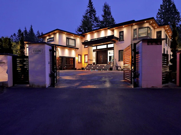 13396 Crescent Road, Surrey, BC, V4P 1K4