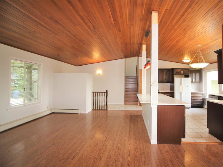 11351 136 Street, Surrey, BC, V3R 6V4