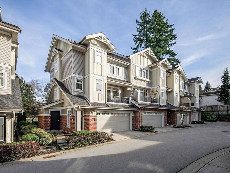18 - 2925 King George Boulevard, Surrey BC V4P 1B8