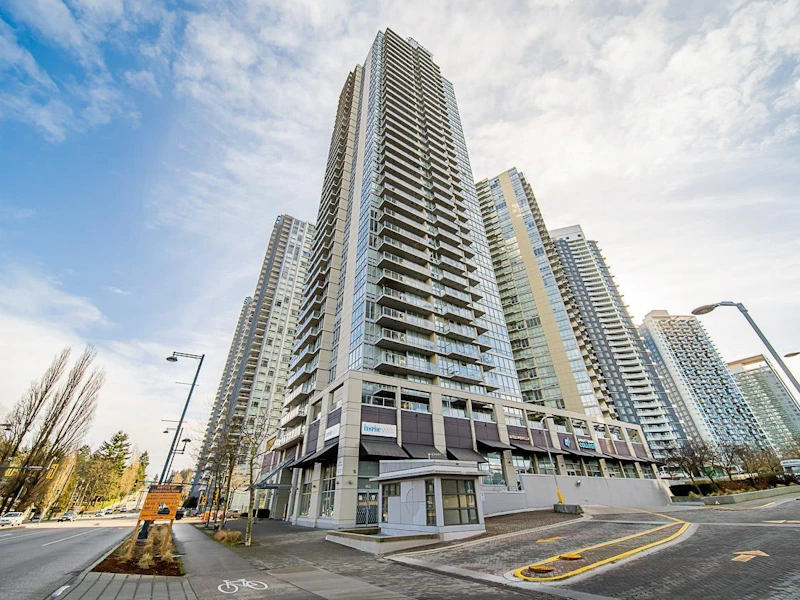 1802 - 13688 100th Avenue, Surrey BC V3T 0G5