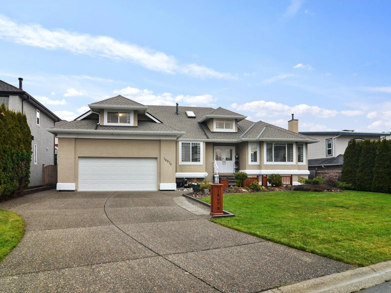 18979 62a Avenue, Surrey BC V3S 8S4
