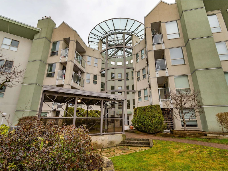 304 - 2585 Ware Street, Abbotsford BC V2S 3E2