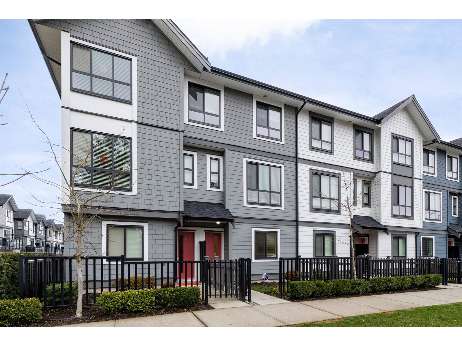 28-16760 25 Avenue, Surrey, BC, V3Z 0W4
