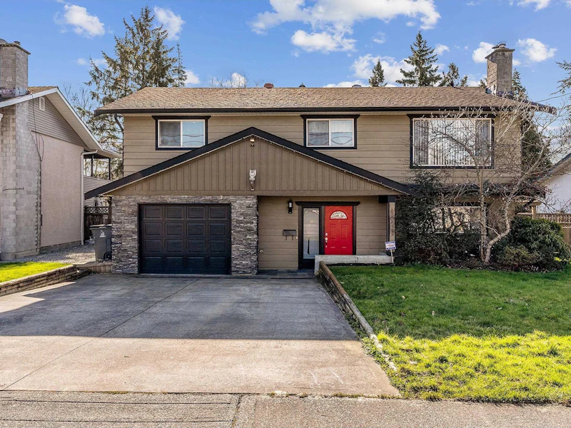 17822 58th Avenue, Surrey BC V3S 1L7