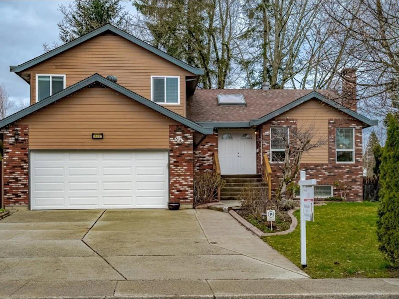 15687 97th Avenue, Surrey BC V4N 2T4