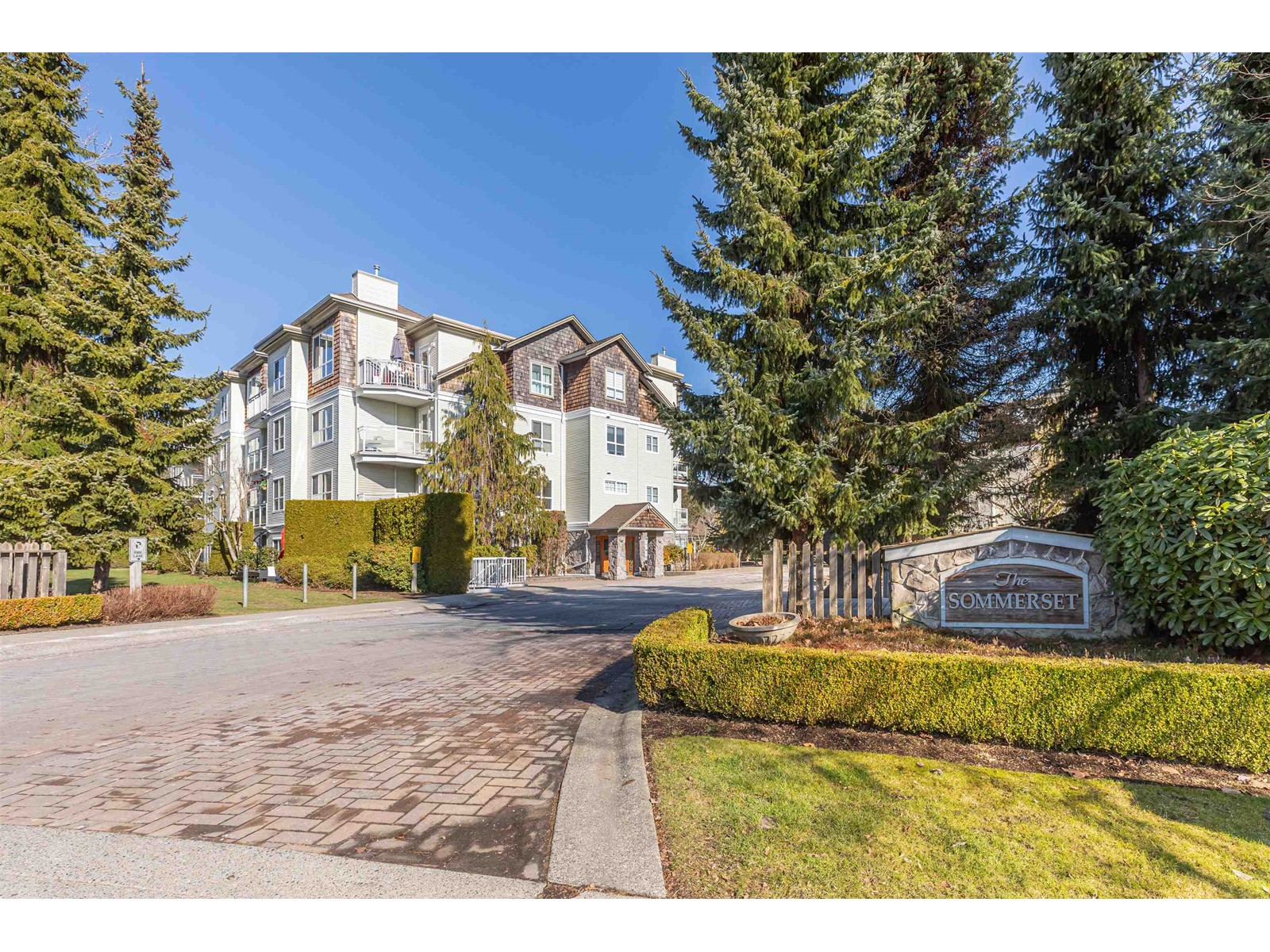 102-10188 155 Street, Surrey, BC, V3R 0R6